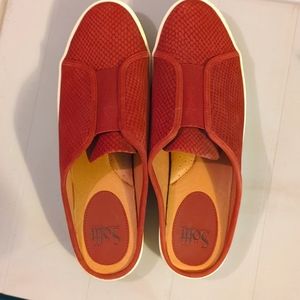 Sofft Slip on Sneakers
